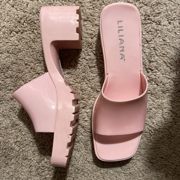 Pink Heels - Picture 2 of 2